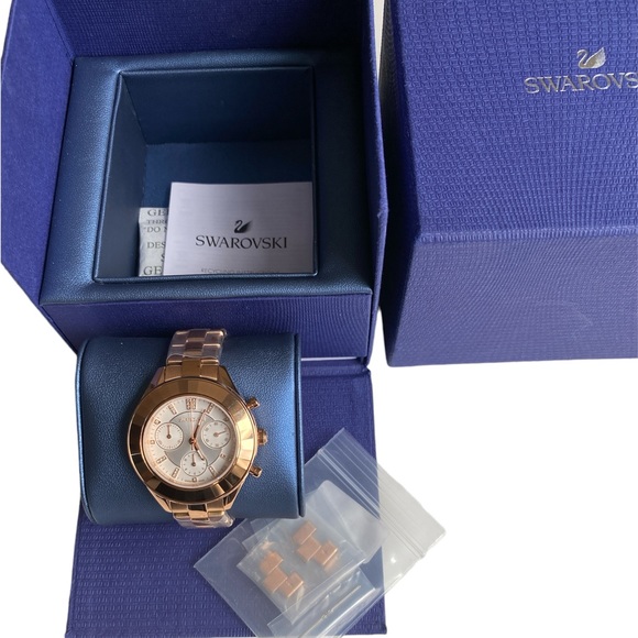 Swarovski Watches Rose Gold ❤️ - Picture 10 of 10